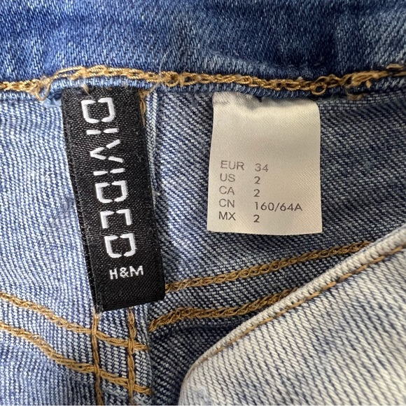 Divided Distressed High Rise Shorts Size 2 - Picture 8 of 9